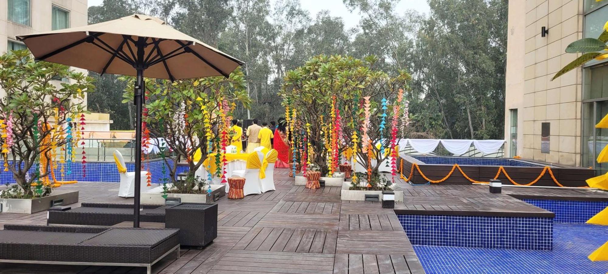 Radisson Blu Hotel, Greater Noida Kültér fotó A wedding in India